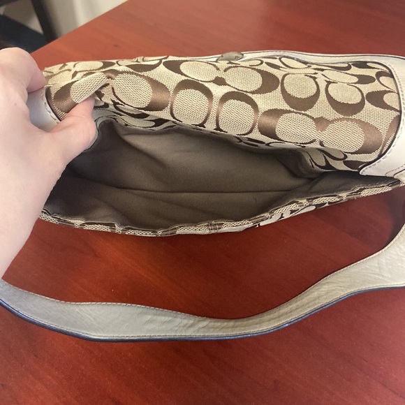 Coach Signature Canvas Hobo F13739 - Picture 7 of 8